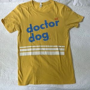 Dr. Dog Band T-shirt! Unisex size small!